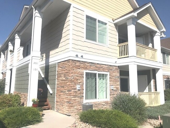 Photo - 4605 Hahns Peak Dr House