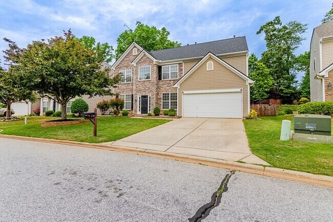 Building Photo - Home in Simpsonville, Convenient to Woodru...