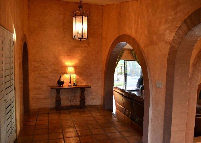 Building Photo - 2570 Bergman Ct