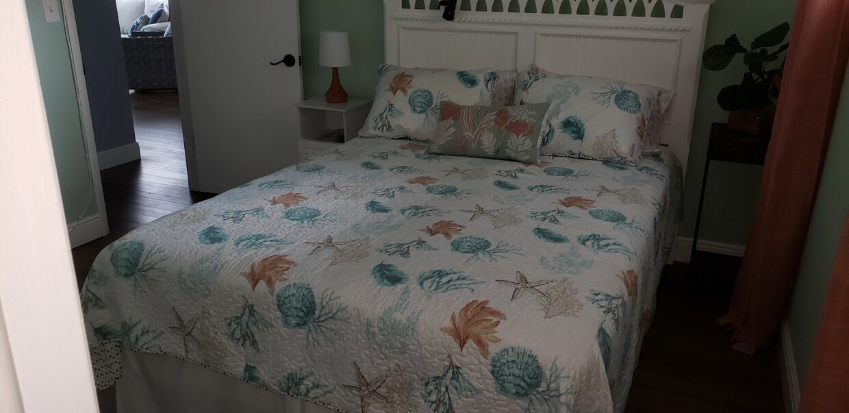 Foto del edificio - 4725 Cove Cir