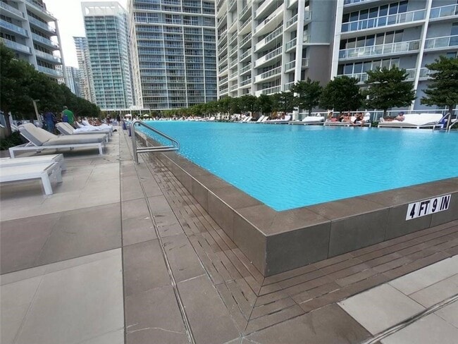Foto del edificio - 495 Brickell