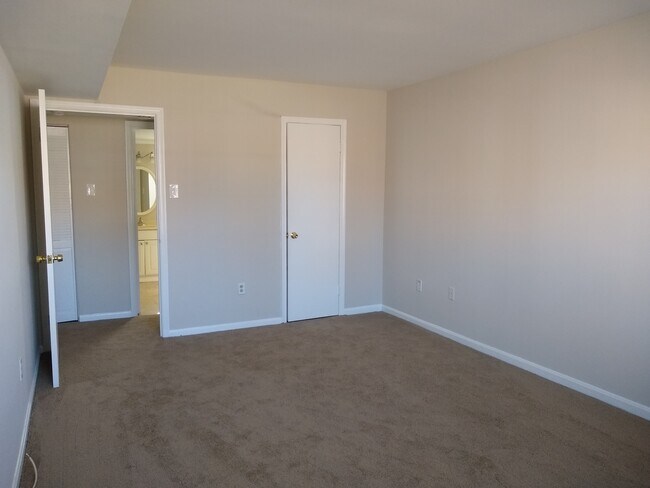 Bedroom - 774 Quince Orchard Blvd