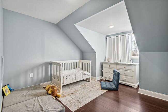 Foto del edificio - 4415 Bradley Ln