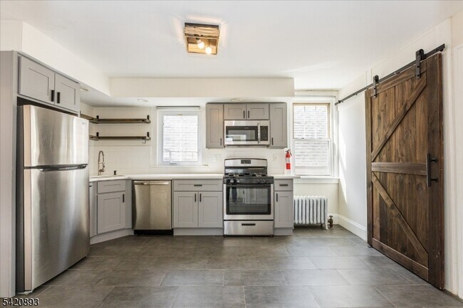 Foto del edificio - 43 Pleasant Way