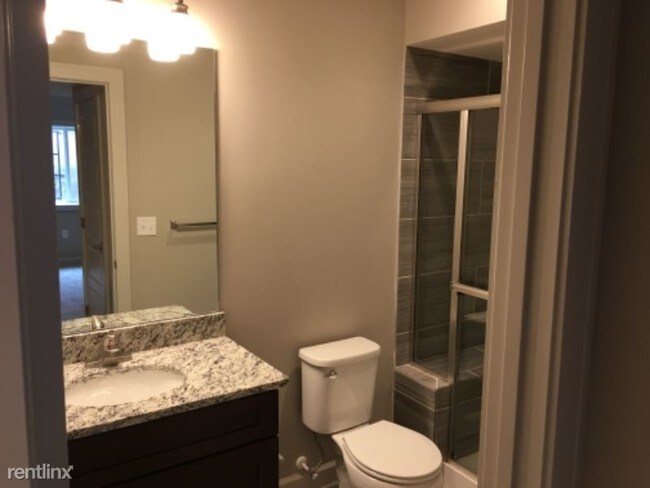 Foto del edificio - 2 br, 3.5 bath Townhome - 15853 Shawnee dr