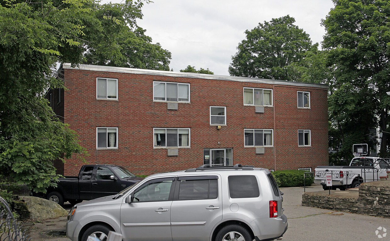 Primary Photo - 1075-1079 Washington St