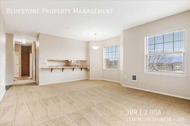 Foto del edificio - 1134 Mcgee Ct NE