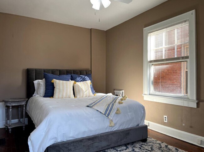 Foto del edificio - 1345 Highland St