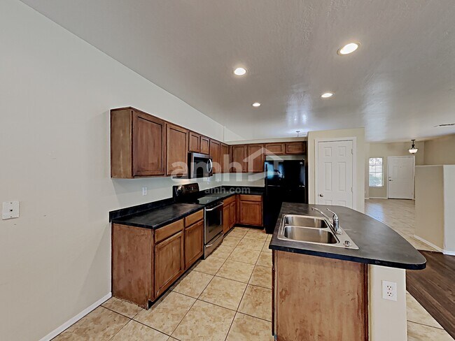 Foto del edificio - 850 W Vineyard Plains Dr