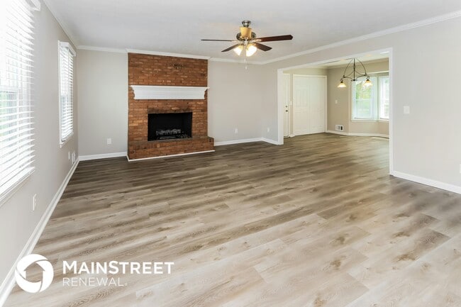 Building Photo - 1616 Quail Run SW