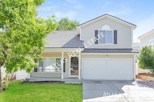 Building Photo - Beautiful 3-bedroom, 4-bathroom gem!
