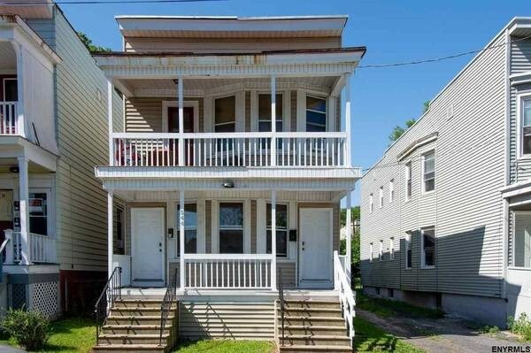 Primary Photo - 544 Hudson Ave