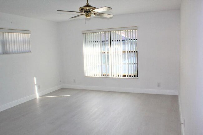 Building Photo - 9775 Tabebuia Tree Dr