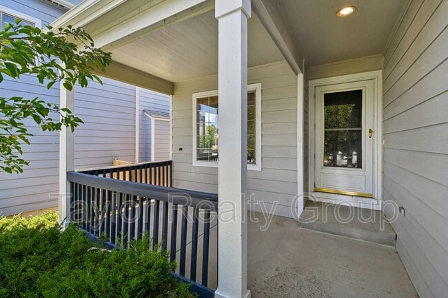 Building Photo - 8728 Starwood Ln