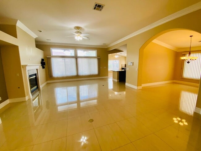 Foto del edificio - 7390 Gold Rush Ct