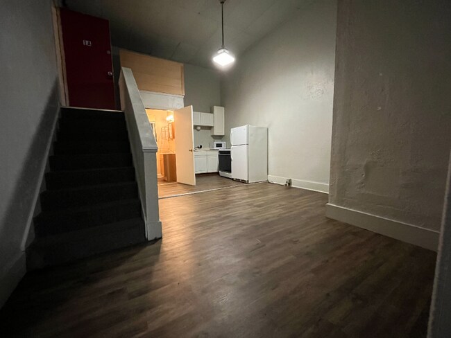 Foto del edificio - 103 W Lincoln Ave