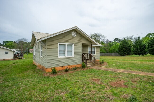 Foto del edificio - Incredible Value in Sylacauga – Appliances Included & Move-In Ready!