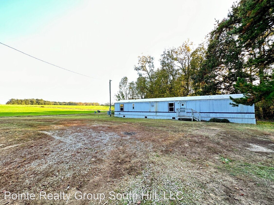 3 br, 2 bath House 973 Busy Bee Rd. House Rental in South Hill, VA