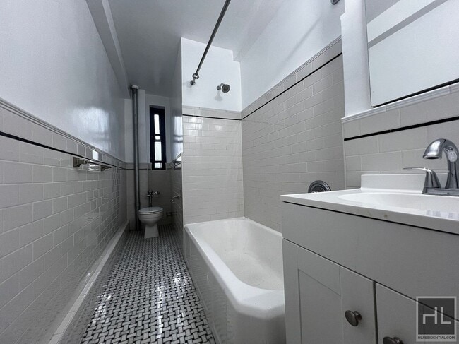 Building Photo - EAST 56 STREET