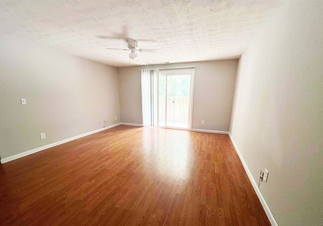 Foto del edificio - 525 Lowell Ave