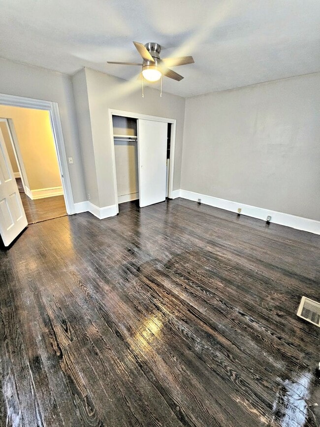 Building Photo - 2BR/1BA HOUSE SW Decatur