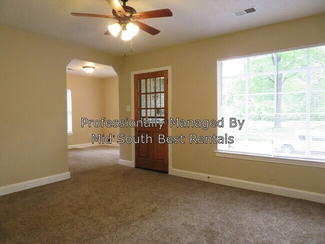 Building Photo - 3188 Crump Ave
