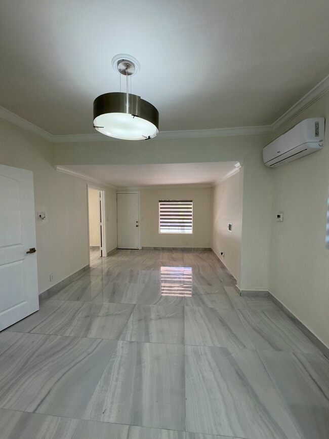 Building Photo - 221 NW 75th St