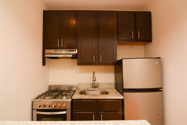 Foto del edificio - 4644 N Paulina St