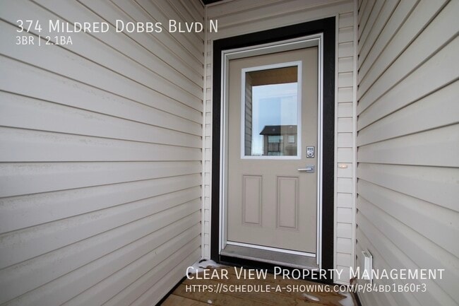Building Photo - Bright and spacious recently built townhou...