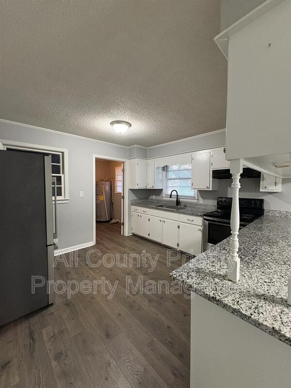 Foto del edificio - 513 Jones Ave