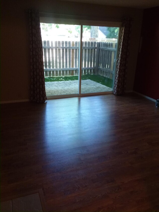 Foto principal - 12172 Huron St