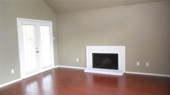 Building Photo - 8900 Martha's Dr