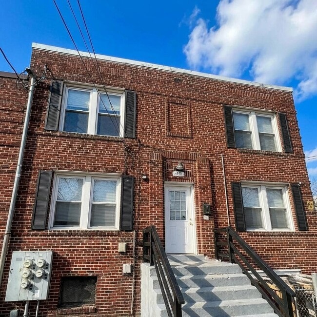 Photo - 2820 Pomeroy Rd SE Apartment