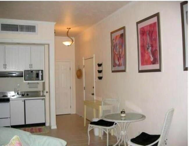 Building Photo - 15002 Windward Dr