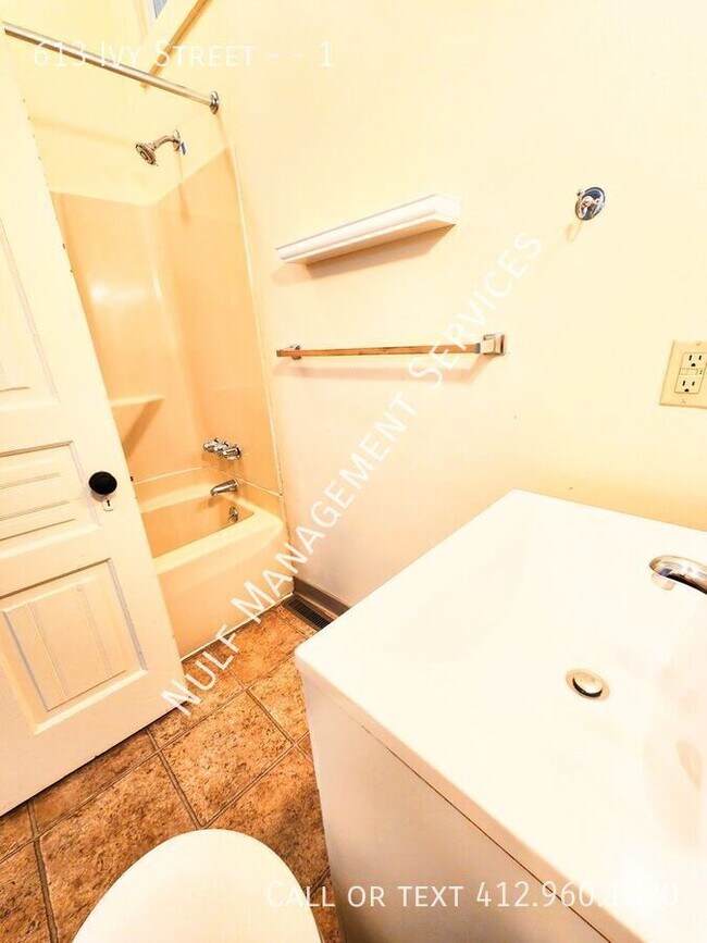 Foto del edificio - 613 Ivy St