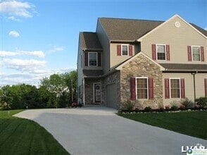 Building Photo - 8376 Scenic View Dr
