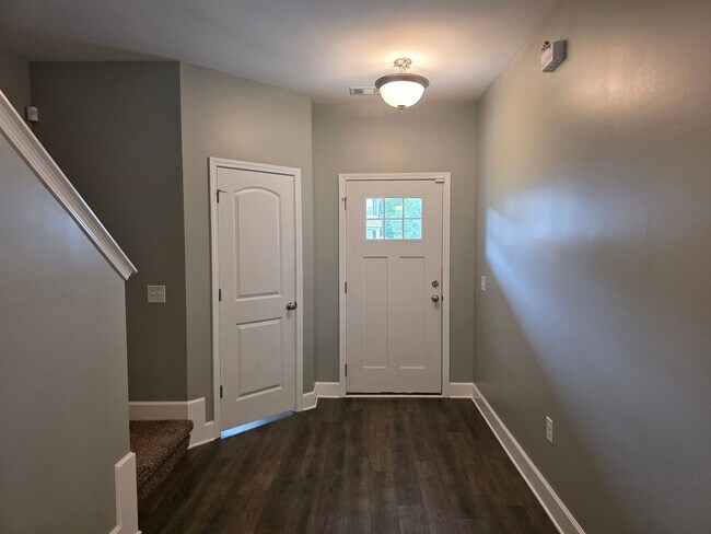 Building Photo - Belmont Glen! South Effingham Schools! Community Amenities!