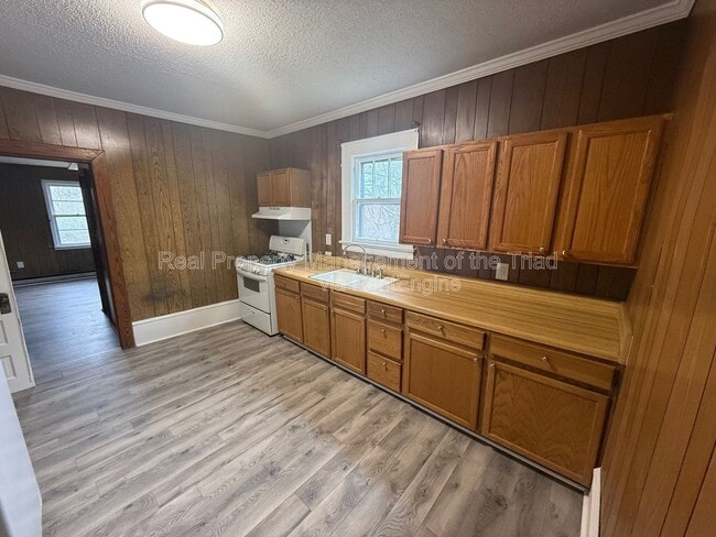 Foto del edificio - 1514 E 1st St