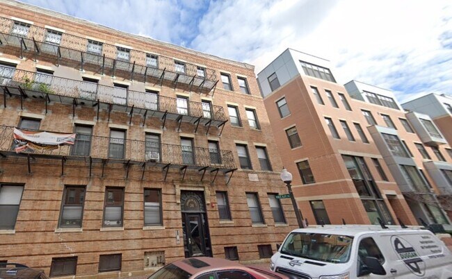 Foto del edificio - 34 East Newton St