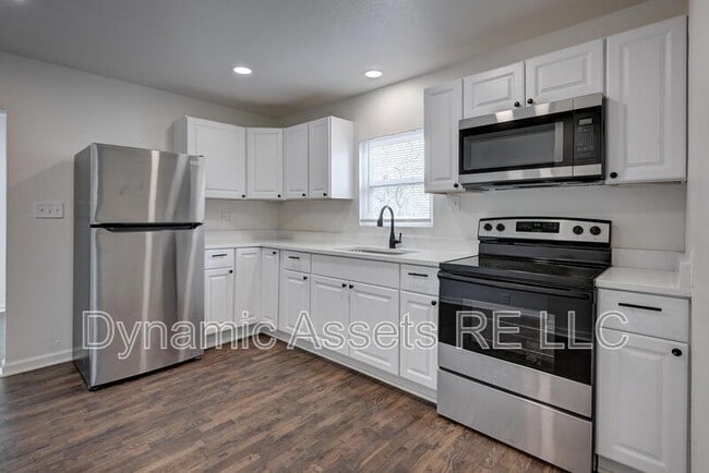 Foto del edificio - 1101 N Taylor St