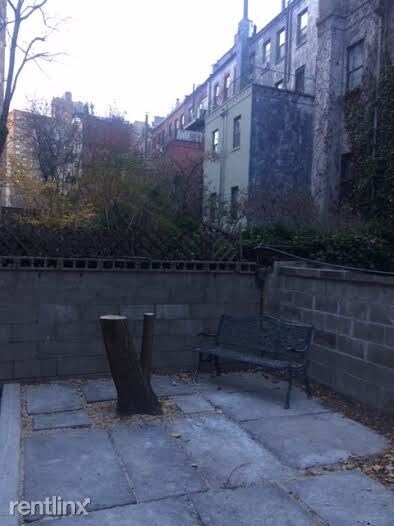 Building Photo - 1 br, 1 bath  - 115 W 74th St garden
