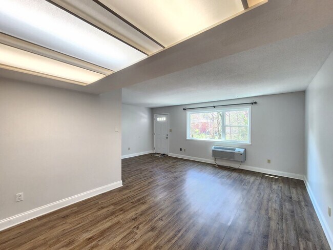 Foto del edificio - West Asheville Apartment!