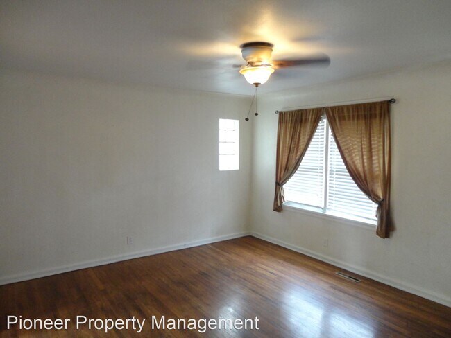 Building Photo - 2 br, 1 bath House - 7630 W. 10th Ave