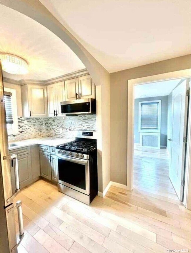 Foto del edificio - 118 Sheridan Ave