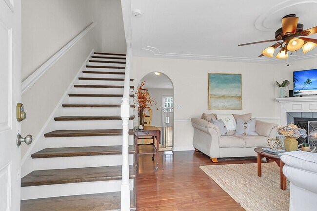 Foto del edificio - Beautiful 3-Bedroom Home in the Heart of Charleston!