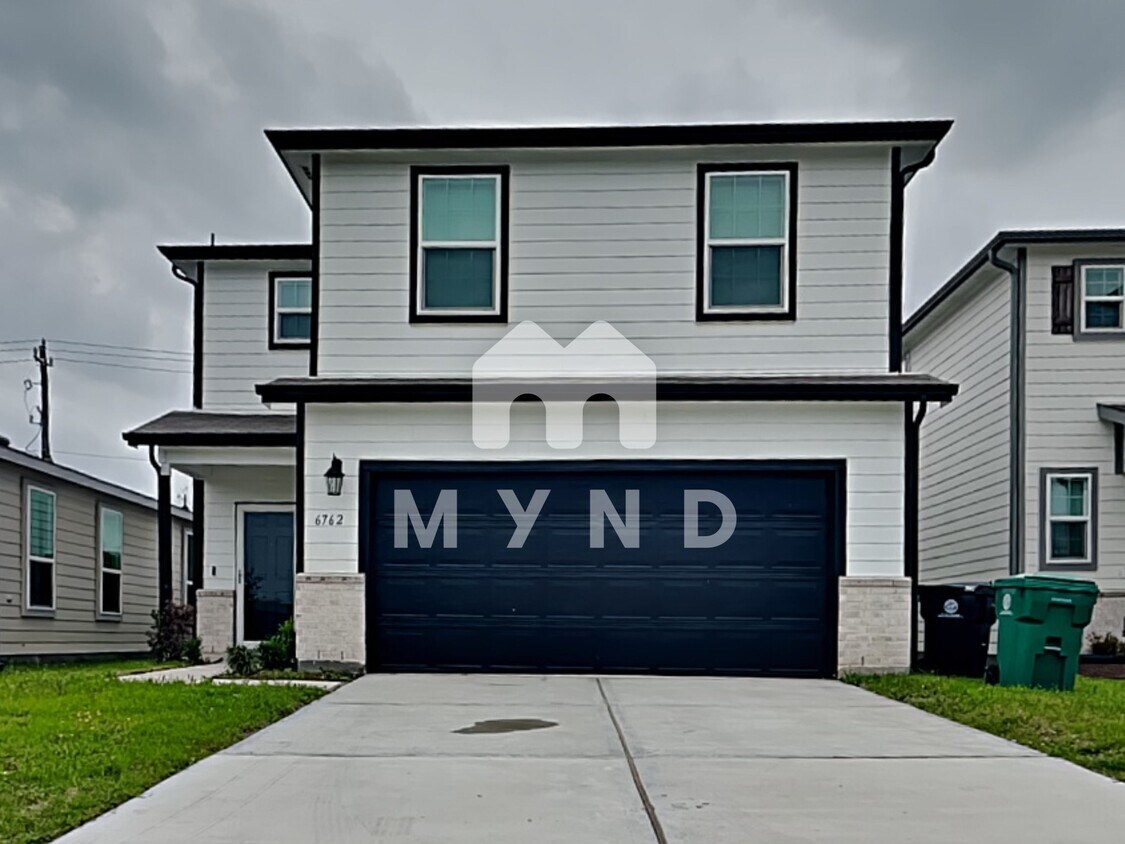 6762 Hobby Wind Ridge Dr House Rental in Houston, TX