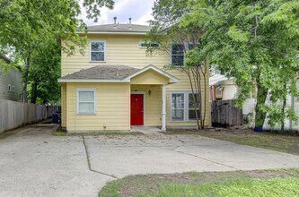 Building Photo - 1702 Singleton Ave