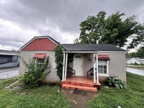 Building Photo - 836 Sidebrook Ave