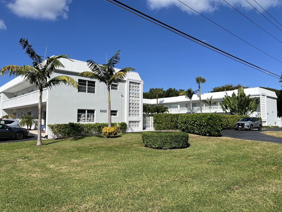 Foto principal - 6600 N Ocean Blvd
