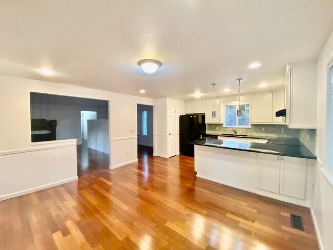 Foto del edificio - Recently Remodeled Home!